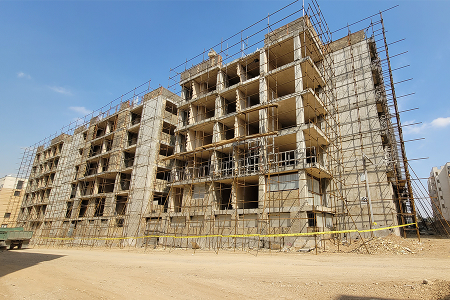 تکمیل-داربست-نمای-ضلع-غربی-/-بلوک-13